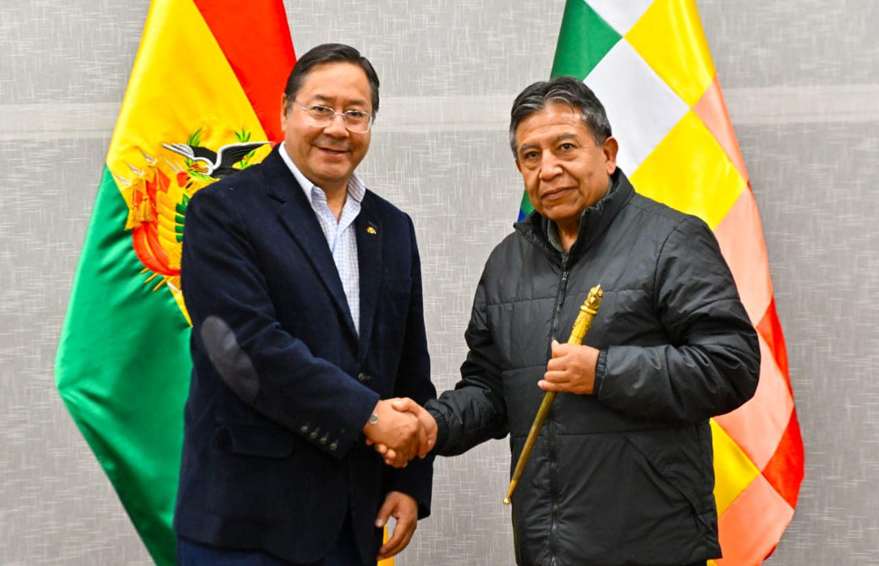 El presidente Arce entrega el Bastón de Mando al vicepresidente Choquehuanca y viaja a Brasil a la Cumbre del G 20