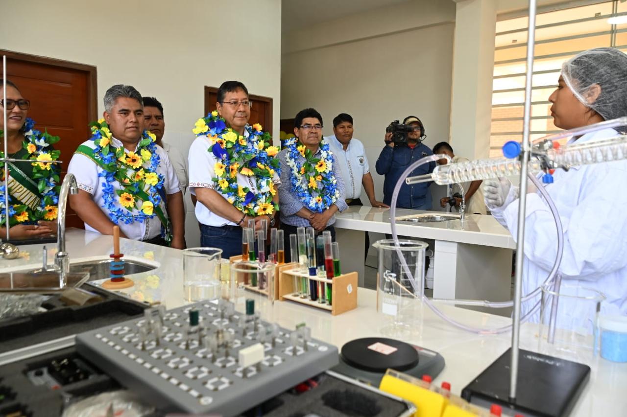 Presidente Arce entrega a San Julián un paquete de obras para celebrar su aniversario