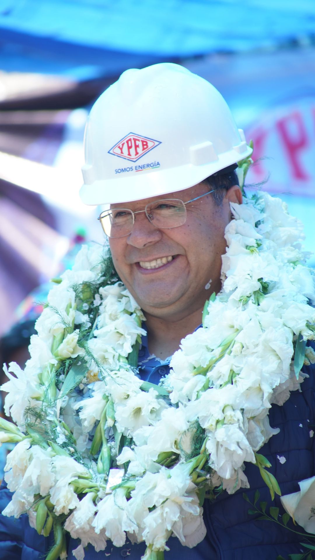 El presidente Luis Arce entrega redes de gas domiciliario y agua potable en Uncía