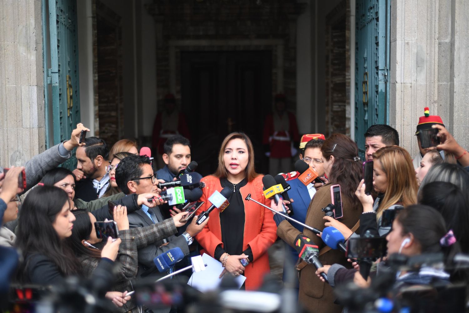 EL PRESIDENTE ARCE PARTICIPARÁ DE LA SESIÓN DE HONOR EN CONMEMORACIÓN AL 39 ANIVERSARIO DE EL ALTO