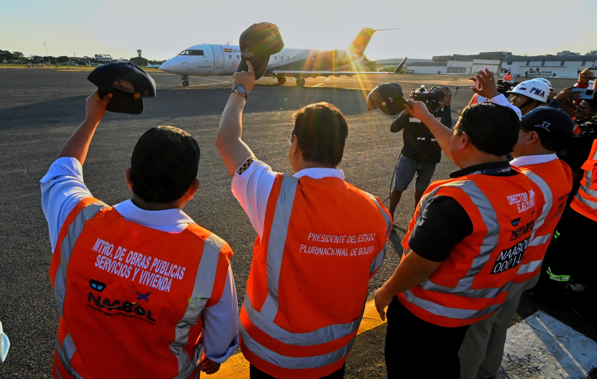 Presidente Luis Arce inaugura operaciones de BoA desde el aeropuerto cruceño de El Trompillo