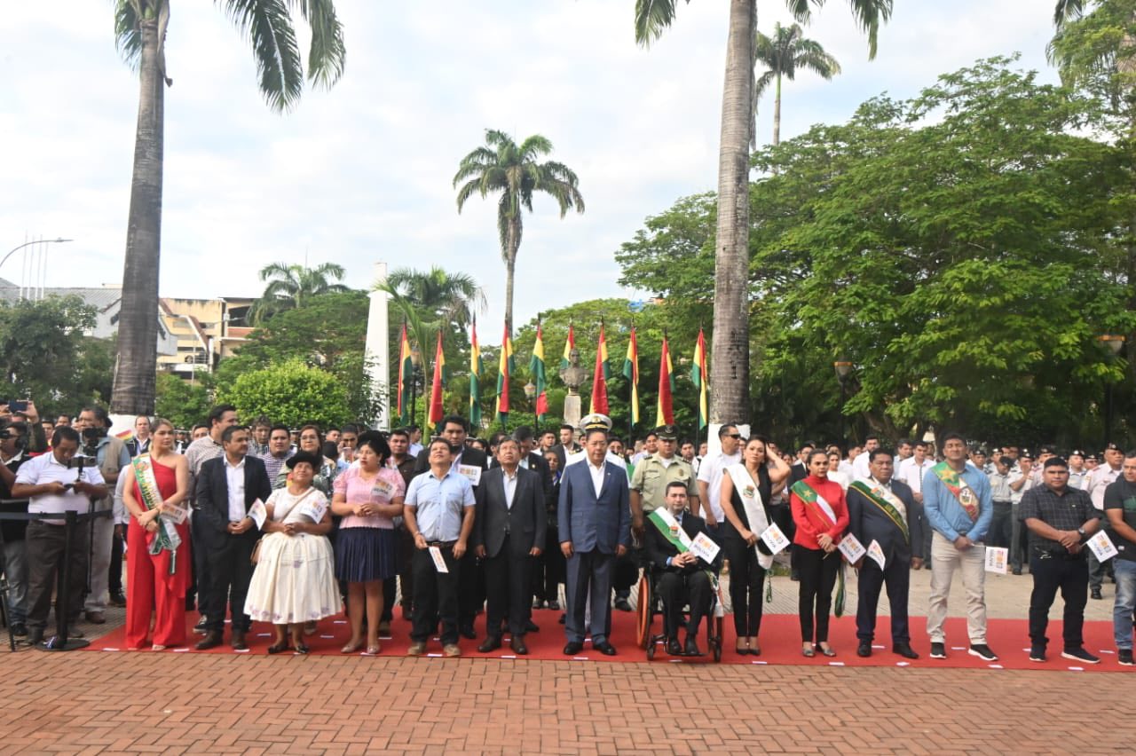 Cobija: El presidente Luis Arce participó en los actos protocolares por el Bicentenario de Bolivia