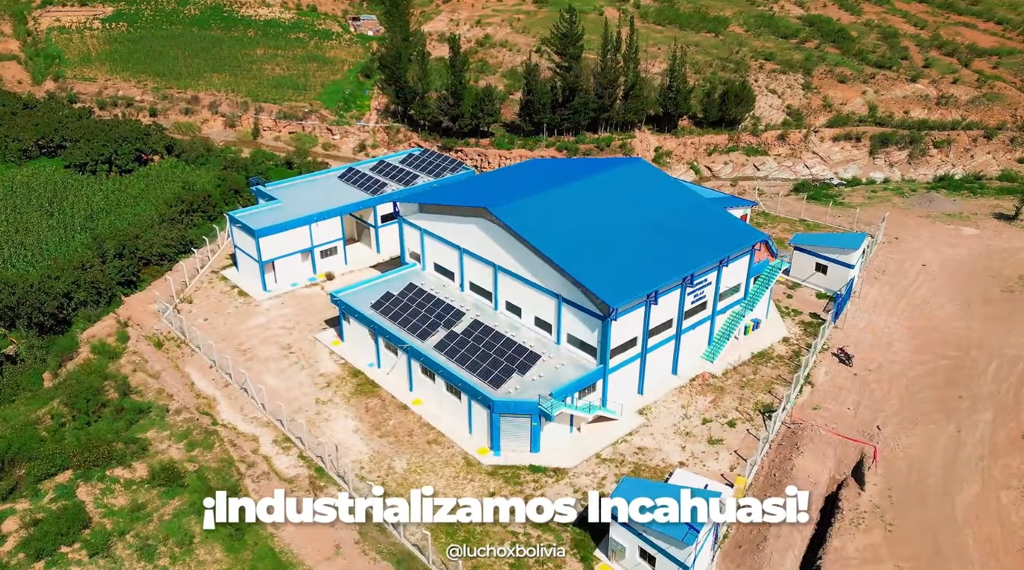 El presidente Arce anuncia la conclusión de la construcción del Centro de Transformación del Ají, en Chuquisaca