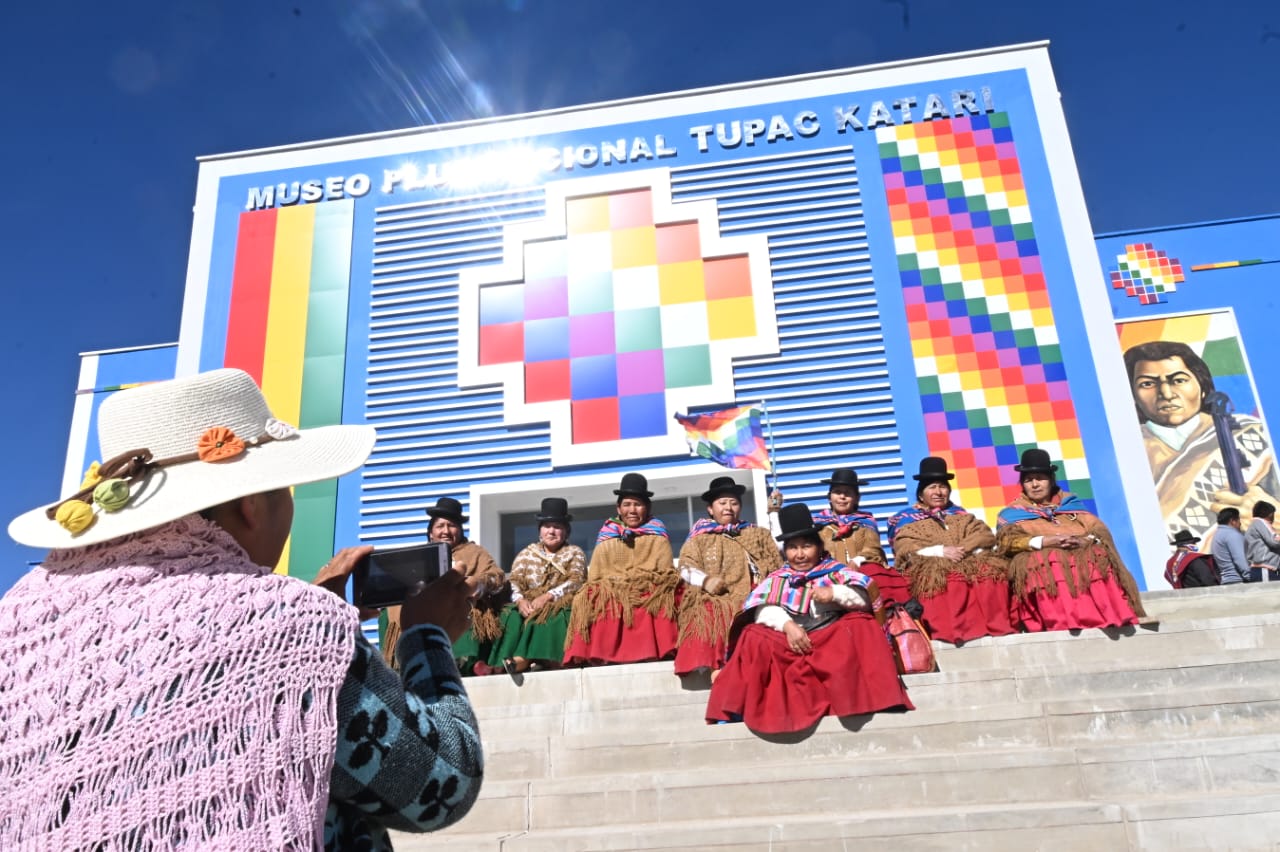 Presidente Arce inaugura Museo Plurinacional Túpac Katari en Batallas, con una inversión de Bs 9,6 millones