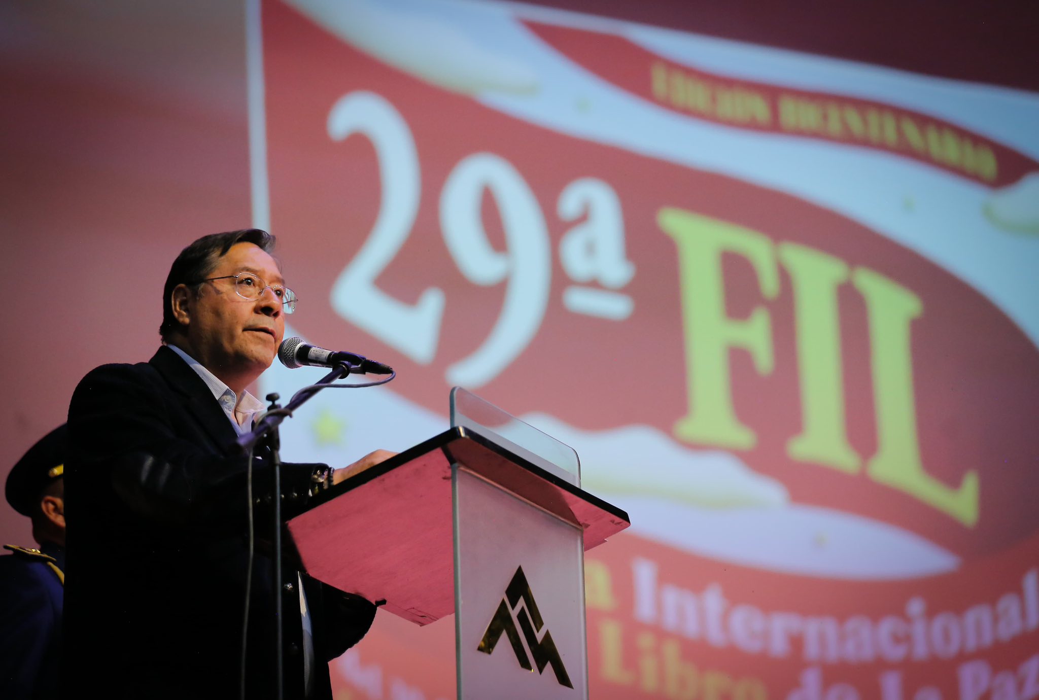 En el marco del Bicentenario de Bolivia, el Presidente inaugura la 29ª Feria Internacional del Libro de La Paz