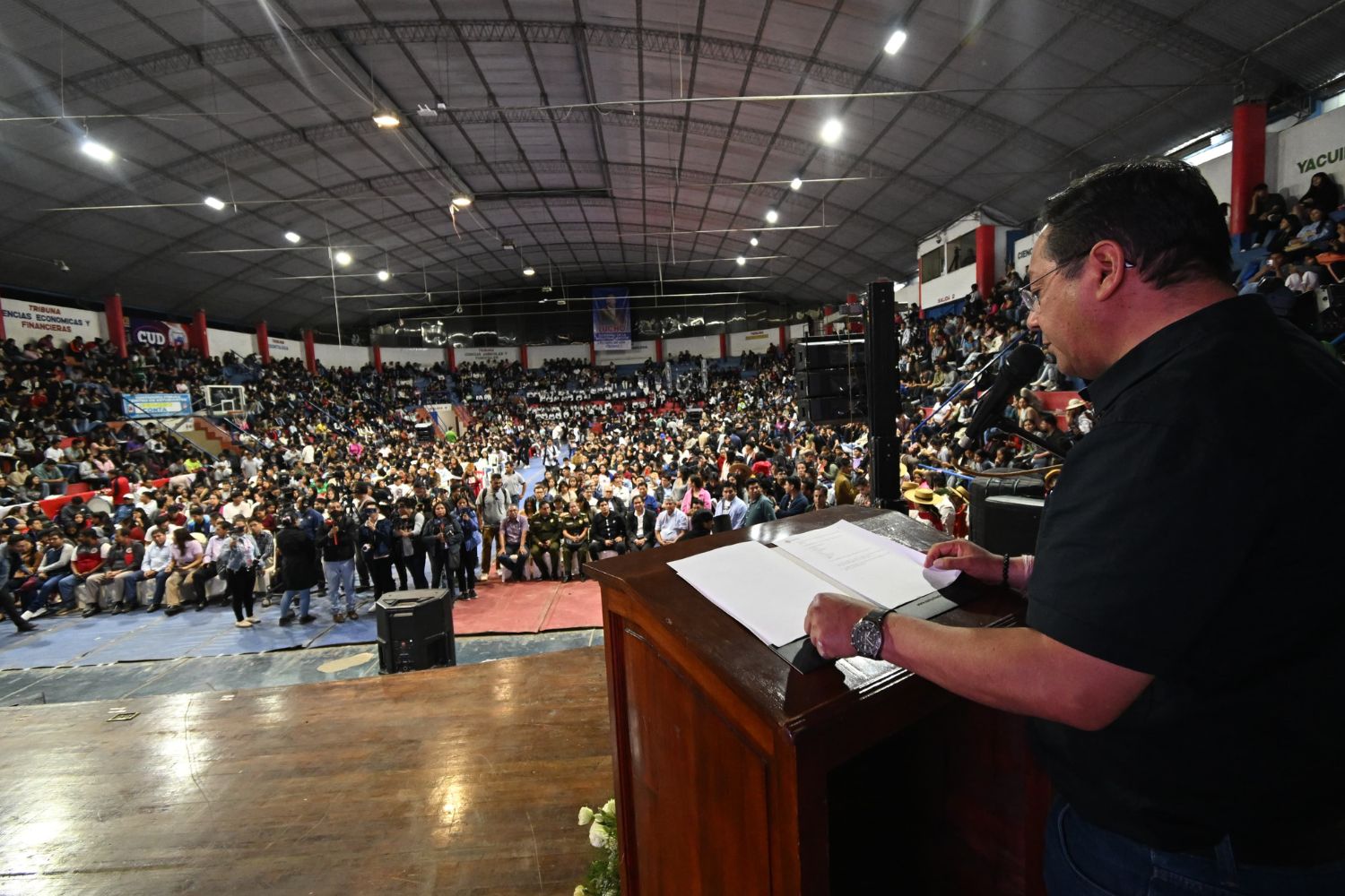 PRESIDENTE ARCE PIDE A LAS UNIVERSIDADES ACOMPAÑAR CON CIENCIA Y TECNOLOGÍA EN EL PROCESO DE INDUSTRIALIZACIÓN