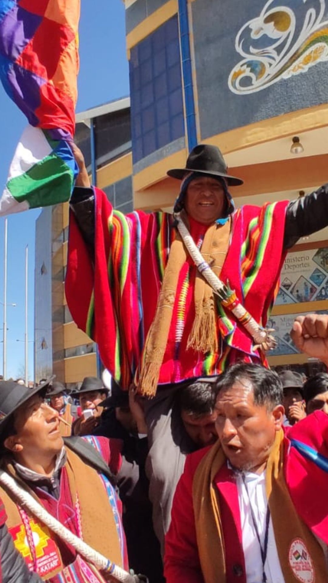 Presidente Luis Arce saluda la elección de Lucio Quispe como nuevo Secretario Ejecutivo de la CSUTCB