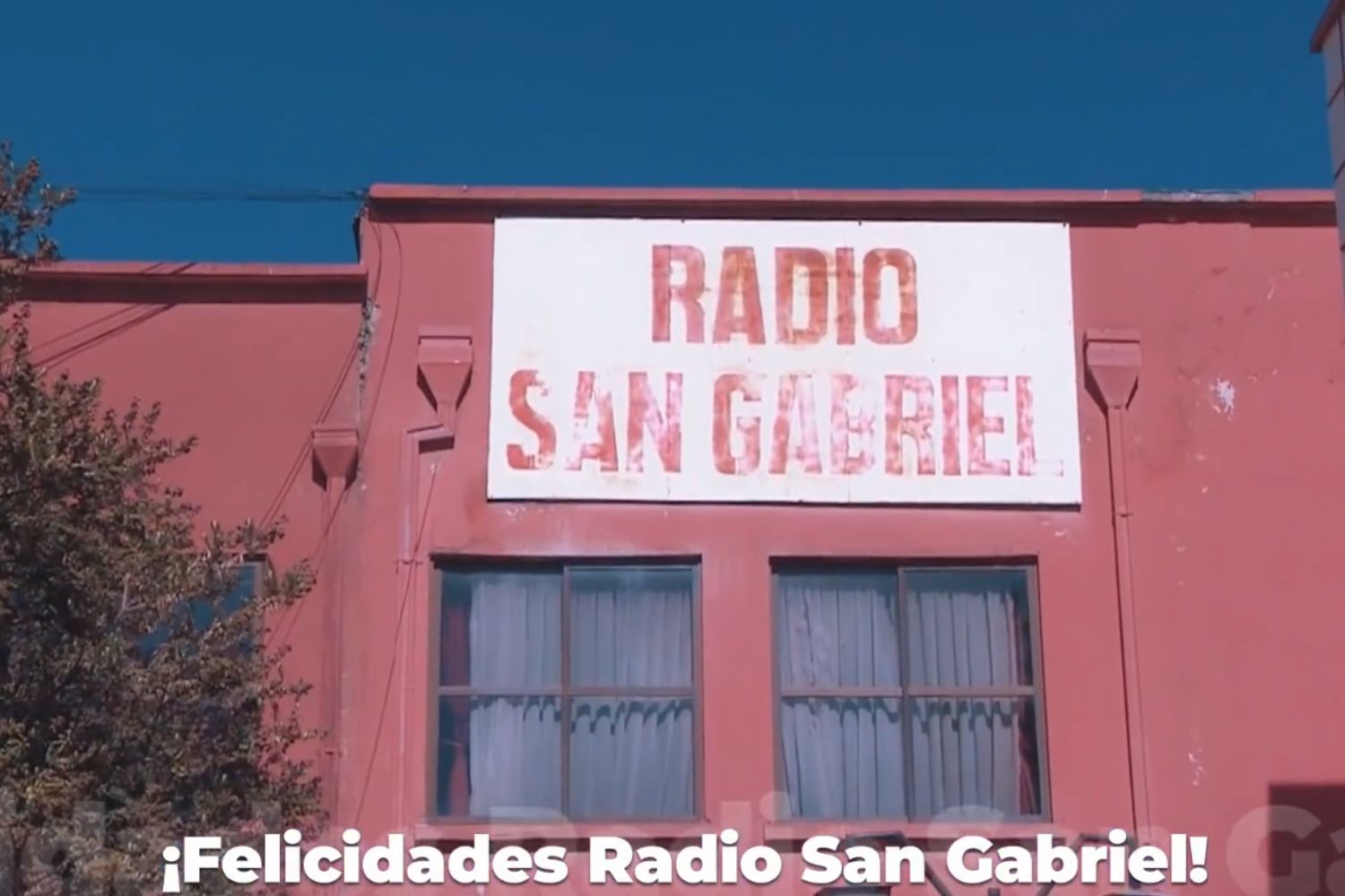 EL PRESIDENTE ARCE SALUDA A RADIO SAN GABRIEL EN SU ANIVERSARIO COMO PIONERA EN LA COMUNICACIÓN PARA EL DESARROLLO